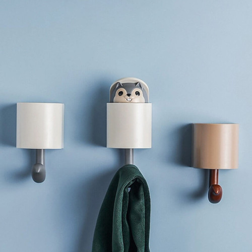 Brisk Style Squirrel Pop-Up Wall Hook