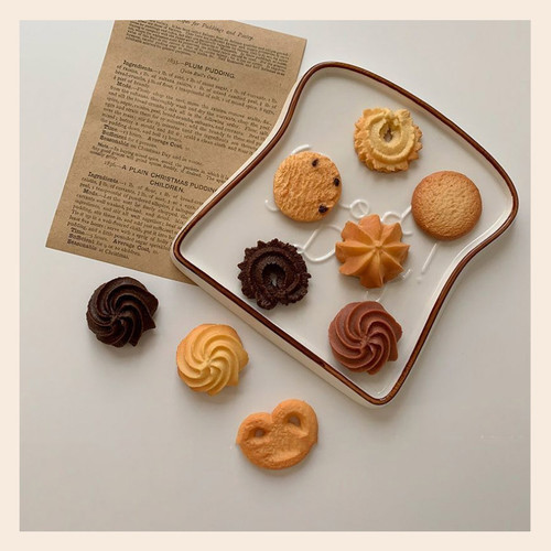 Brisk Style Delicious Butter Cookie Magnet