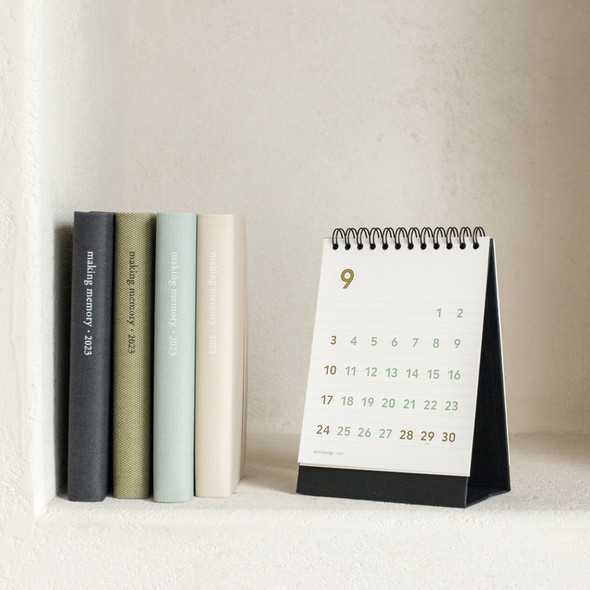 2023 Simple Small Standing Flip Desk Calendar
