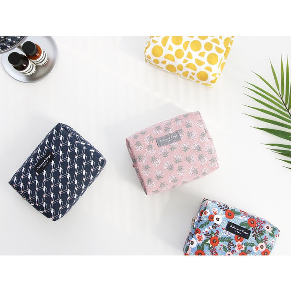 Comely pattern makeup pouch bag