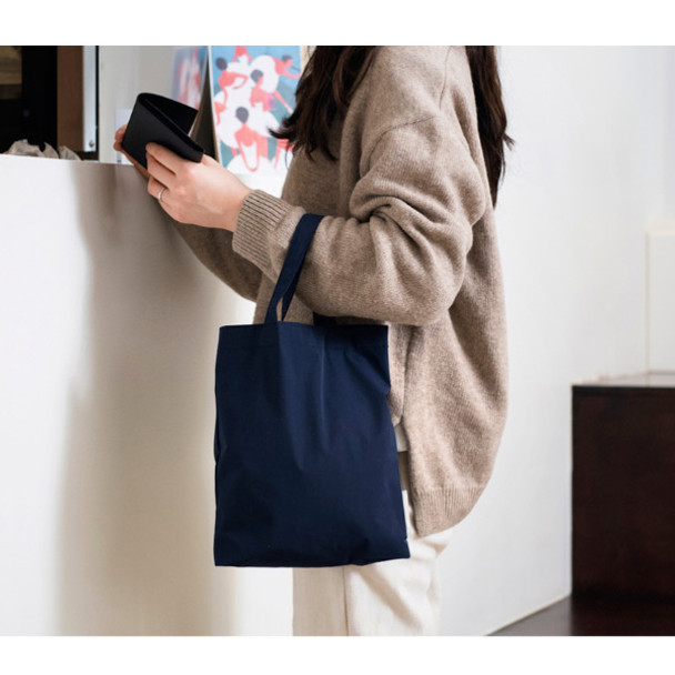 Usage example - Byfulldesign Light daily mini tote bag