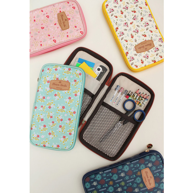 Blossom garden multi zipper pouch Blossom garden multi zipper pouch