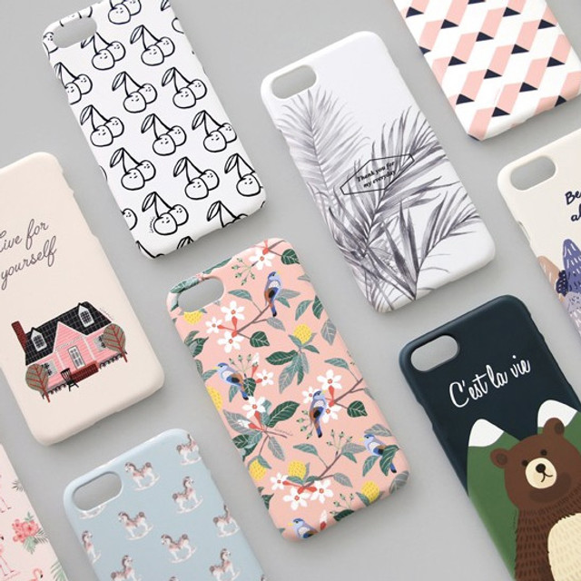 Iconic Pattern matte plastic hard case for iPhone 7 Iconic Pattern matte plastic hard case for iPhone 7
