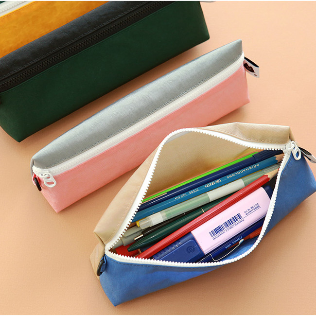 Usage example - Indigo Mungunyang triangle zipper pencil case pouch