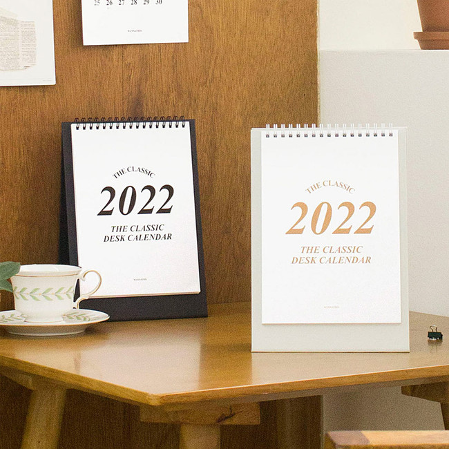 Wanna This 2022 Classic A5 size dated monthly desk calendar