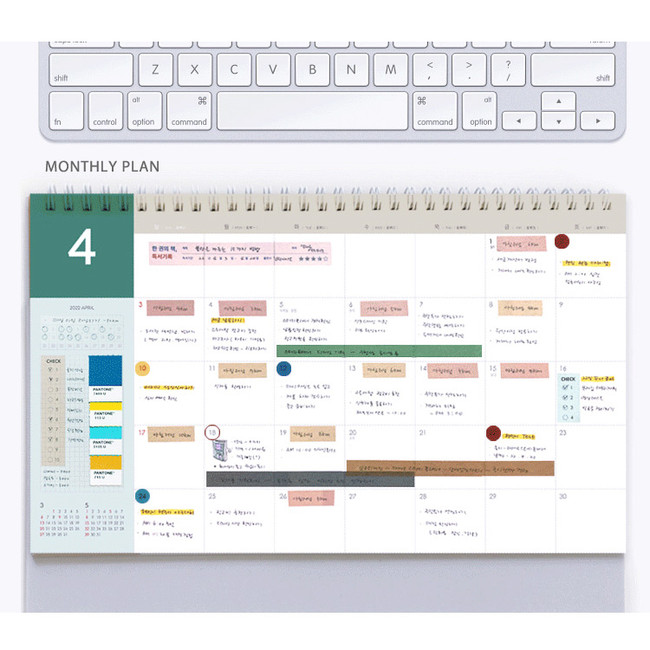 Monthly plan - GMZ 2022 World Wide Monthly Desk Calendar Scheduler