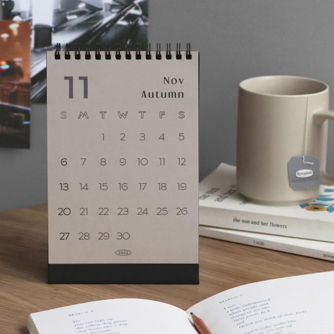 ICONIC 2022 Make Your Space Monthly Desk Calendar