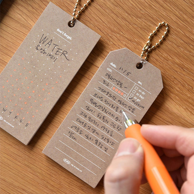 Usage example - Play Obje Natural Label Sticky Notepad with Ball Chain