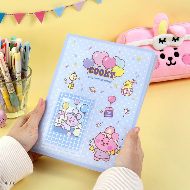 Usage example - BT21 Baby Party Slip In Pocket Photo Card Album