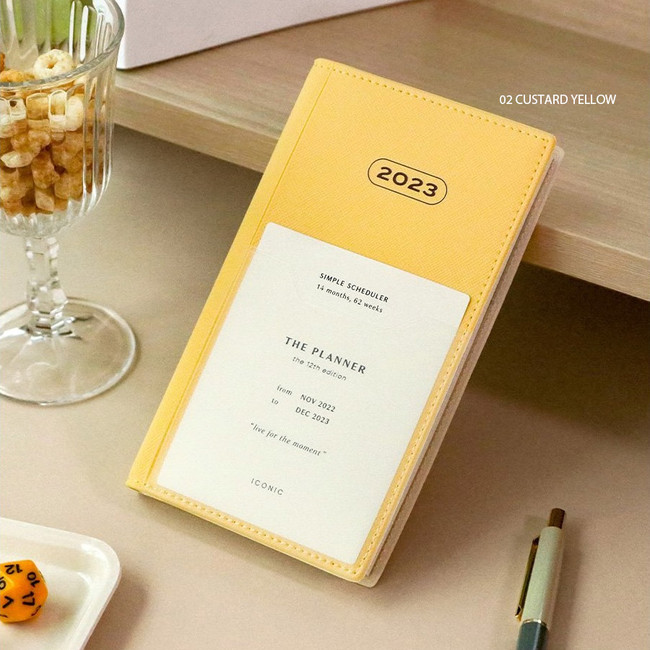 Custard yellow - 2023 Simple Small Dated Weekly Planner