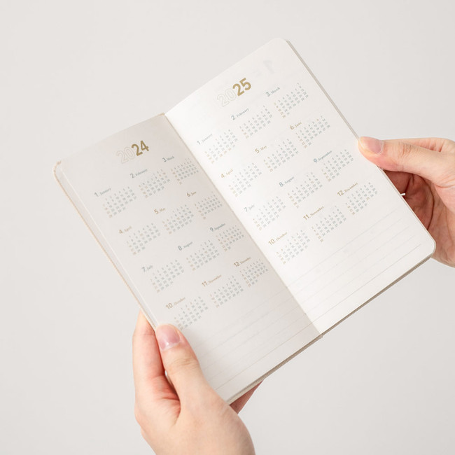 Yearly plan - 2024 Making Memory Handy Dated Weekly Planner Agenda