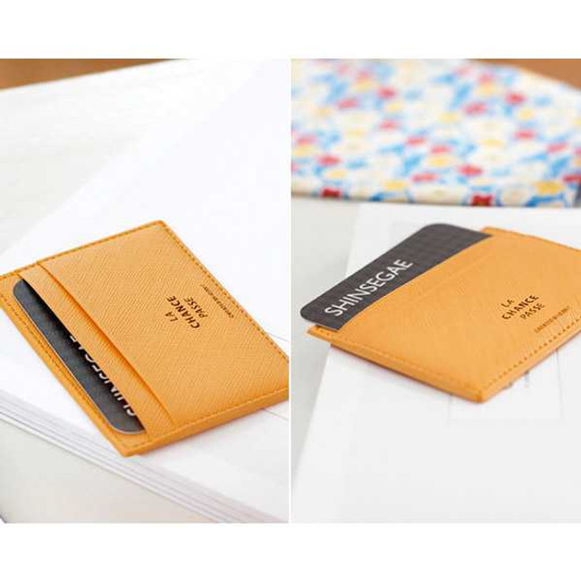 Iconic La chance passe flat card holder case