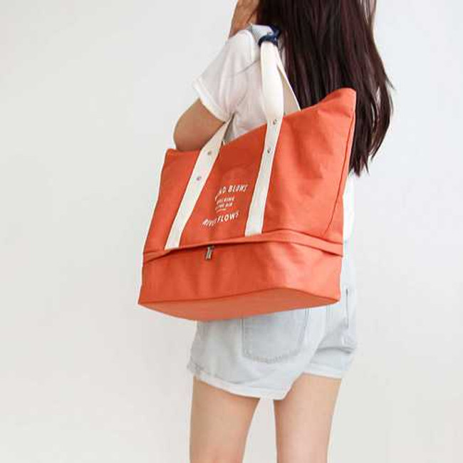 Iconic Travel large tote bag with bottom compartment