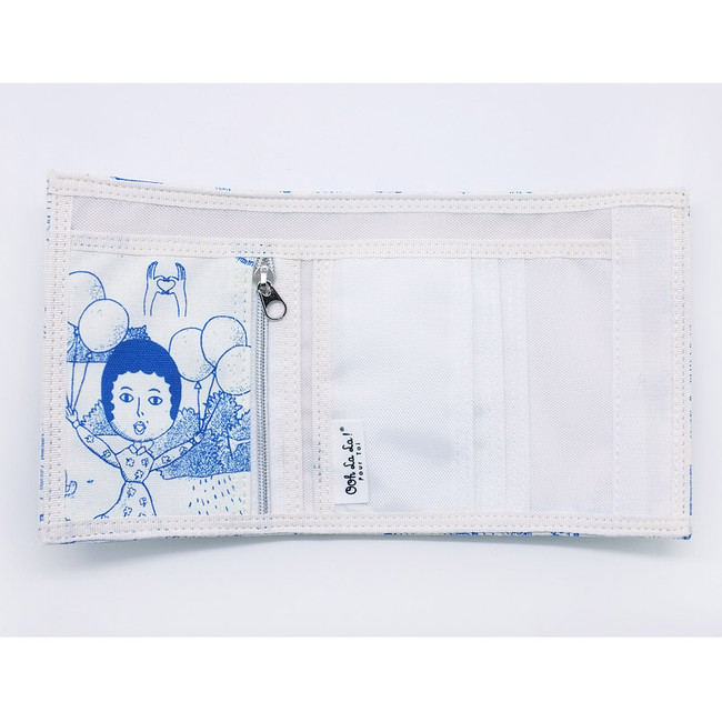Inside of Aurore landscape fabric trifold wallet