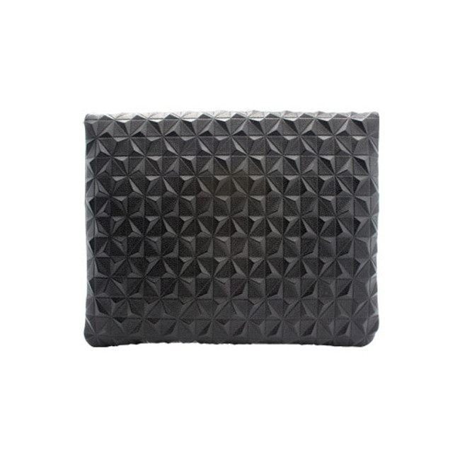 Back - Embossing geometric pattern clutch bag