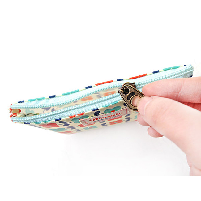 Detail of Flower pattern zipper pouch - Small