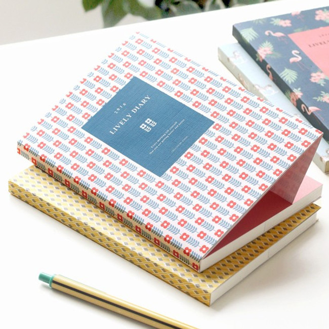 2016 Iconic Lively pattern dated diary