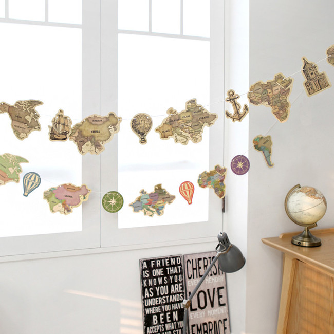 World map travel ground garland