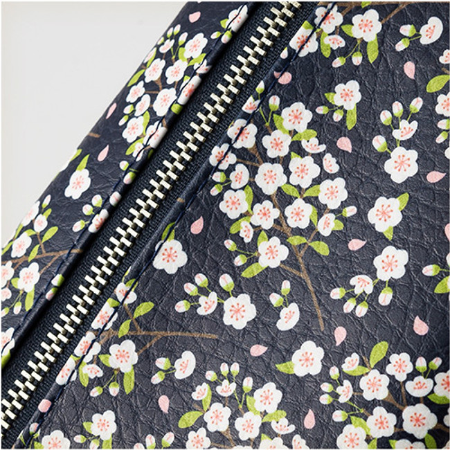 Detail of Flower pattern simple zipper pencil case