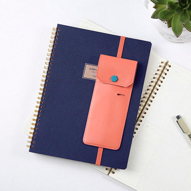 Snap button pen case with elastic band holder