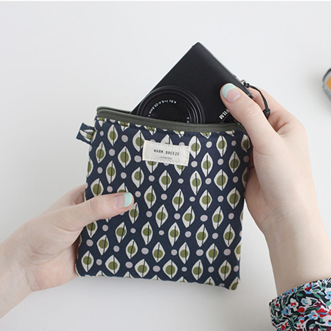 Foliage - Warm breeze pattern flat zipper pouch