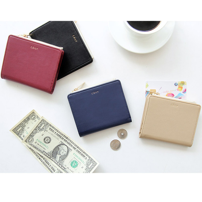 Caily slim bifold wallet