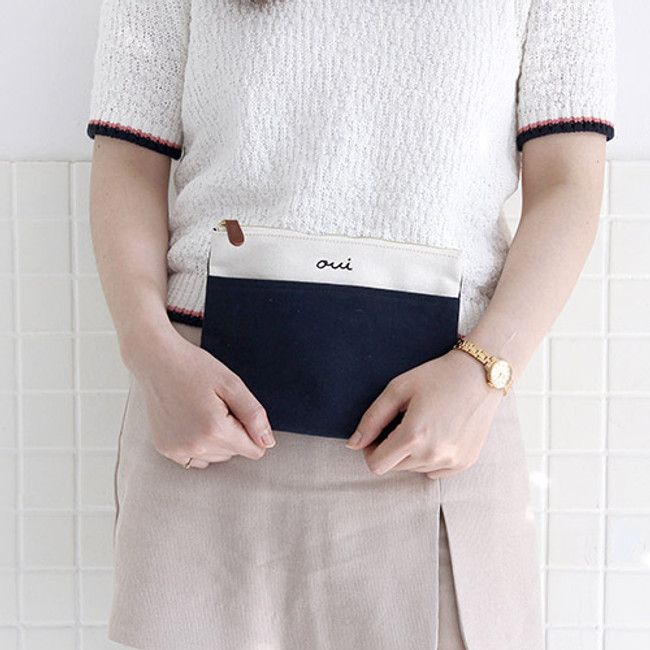 Navy - Around'D pocket zipper pouch