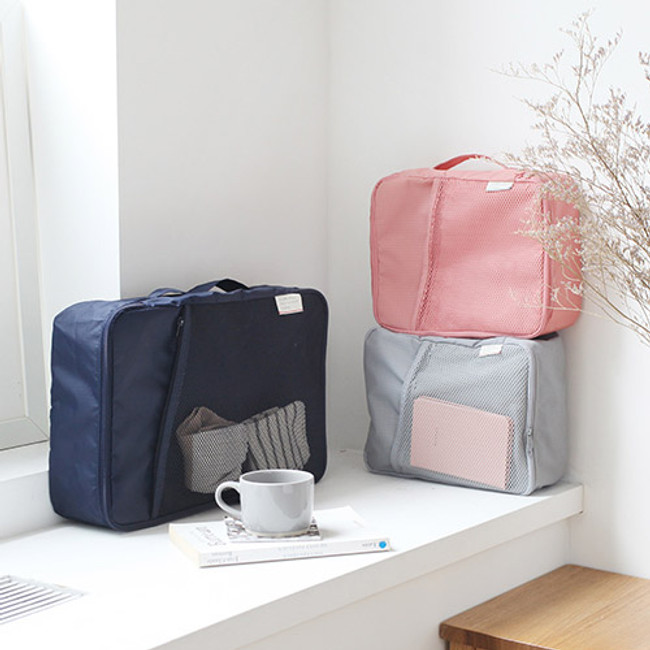 A low hill basic travel packing organizer bag 