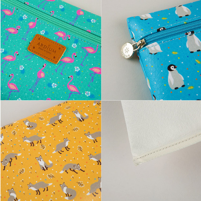 Detail of Animal pattern flat zipper medium pouch 