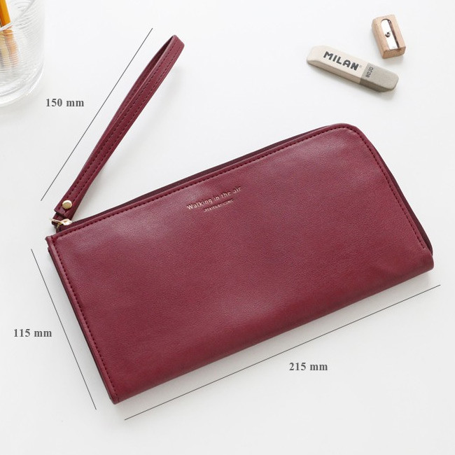 Size of Walking in the air passport organizer wallet