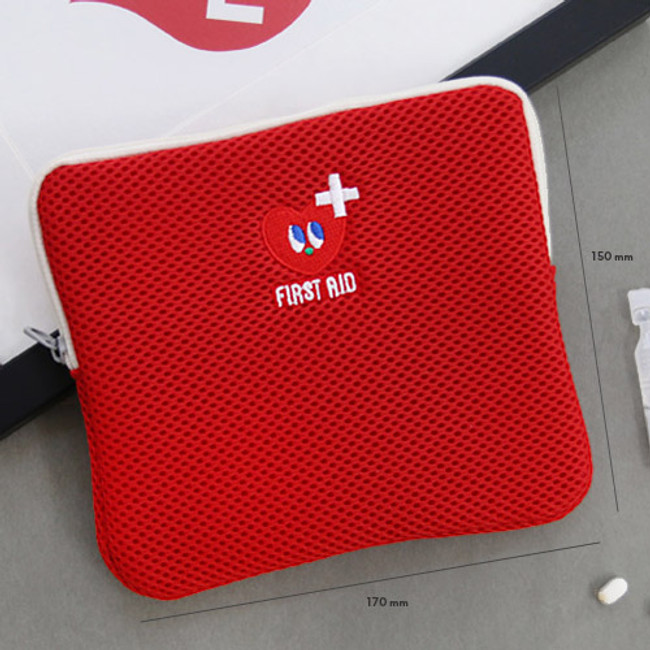 Size of Disco brick first aid air mesh pouch 