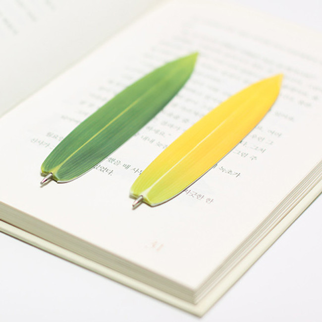 Appree Bamboo leaves bookmark black ballpoint pen set 