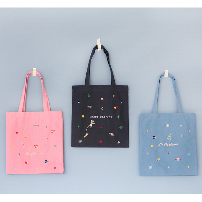 In space cotton shoulder tote bag 