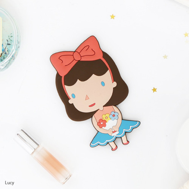 Lucy - Romane Hello geeks pocket round hand mirror