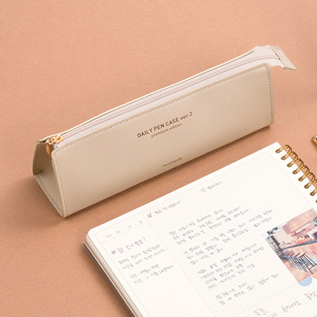 Monopoly Daily triangle zipper pencil case ver.2 