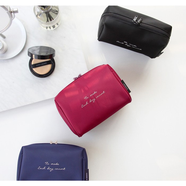 Iconic Plain cosmetic pouch