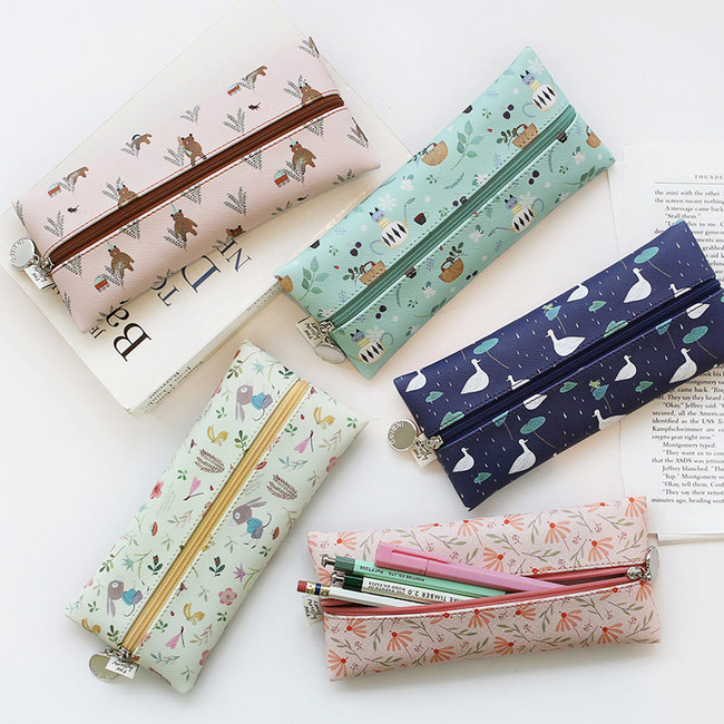 Willow illustration pattern zipper pencil case 