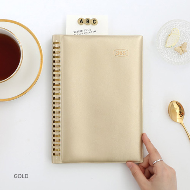 Gold - 2018 Eat play work spiral dated weekly diary