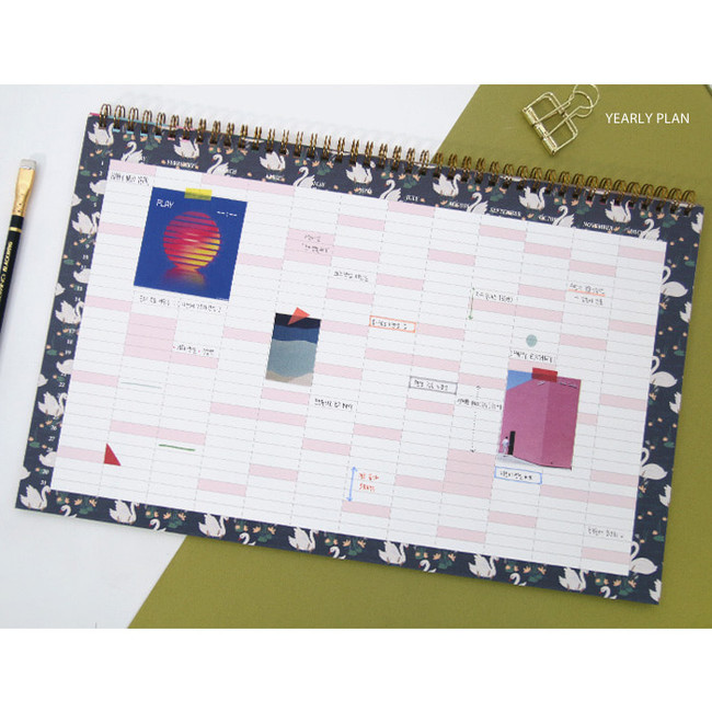 Yearly plan - 2018 Arcane desk dated monthly planner