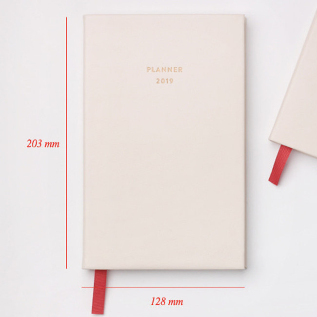 Size - 2019 Red bookmark large dated weekly diary