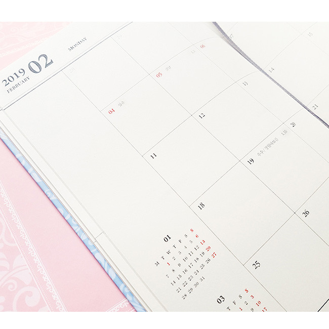 Monthly plan - 2019 Mon journal classic dated weekly diary