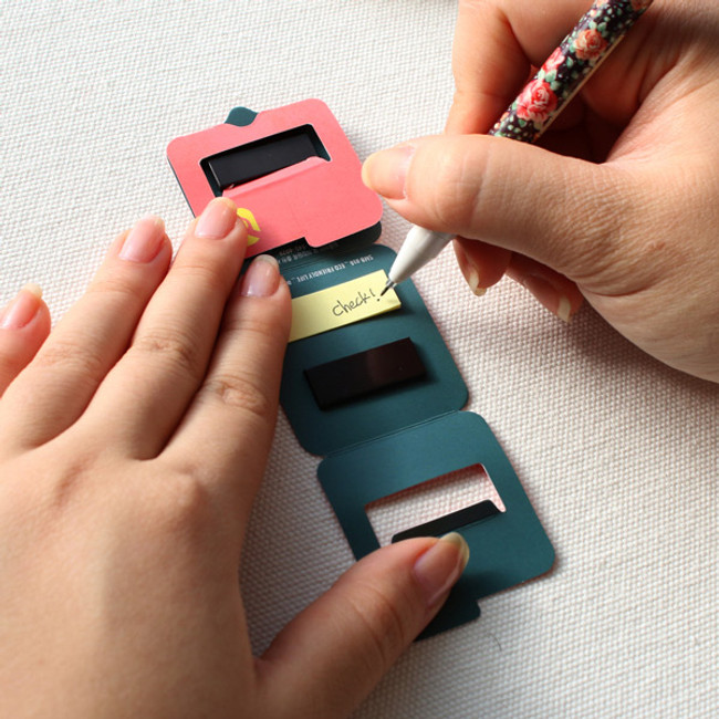 Eco friendly magnetic bookmark