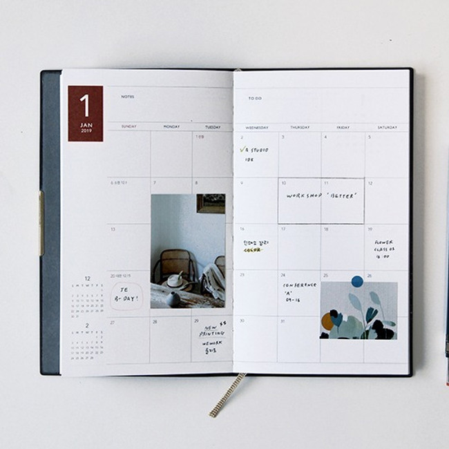 Monthly plan - 2019 Monologue small dated weekly planner