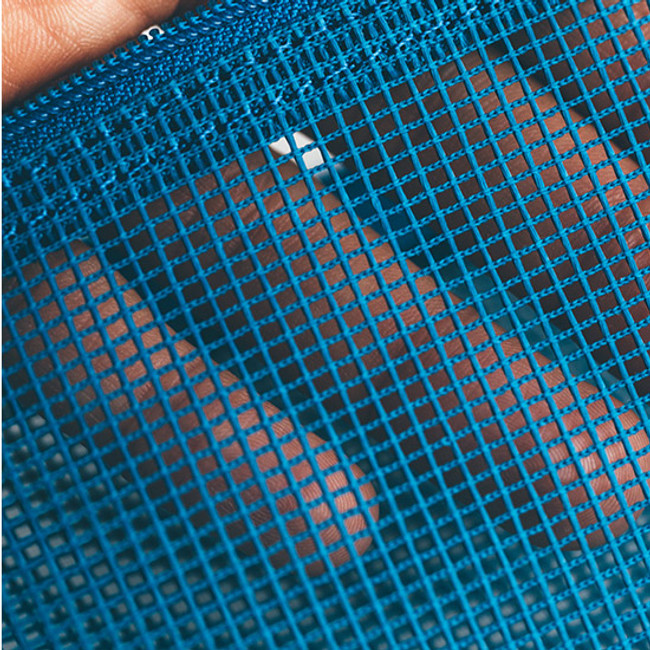 Mesh - Livework A low hill handle mesh travel zipper pouch