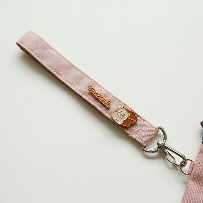 Example of use - Dailylike Oxford cotton flat zipper pouch with a strap