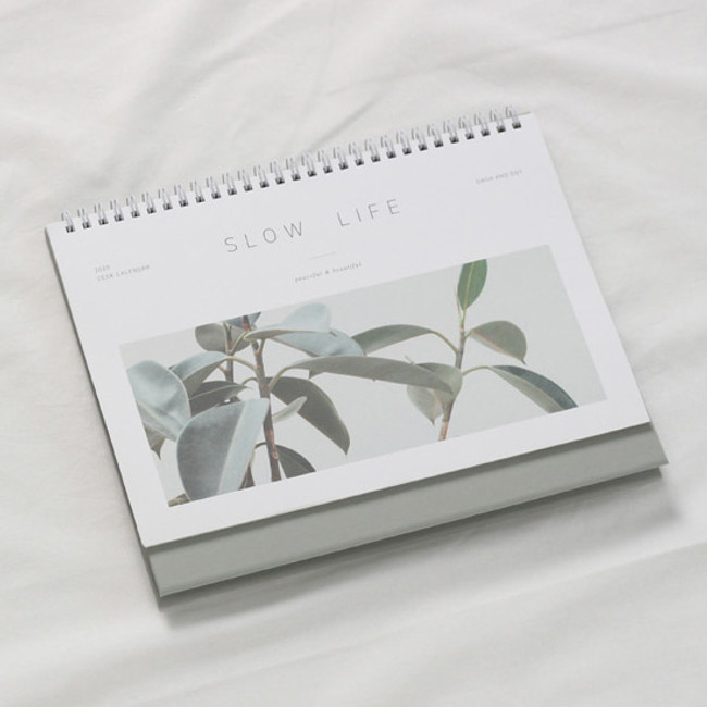 Example of use - Dash and Dot 2020 Slow life wirebound desk calendar
