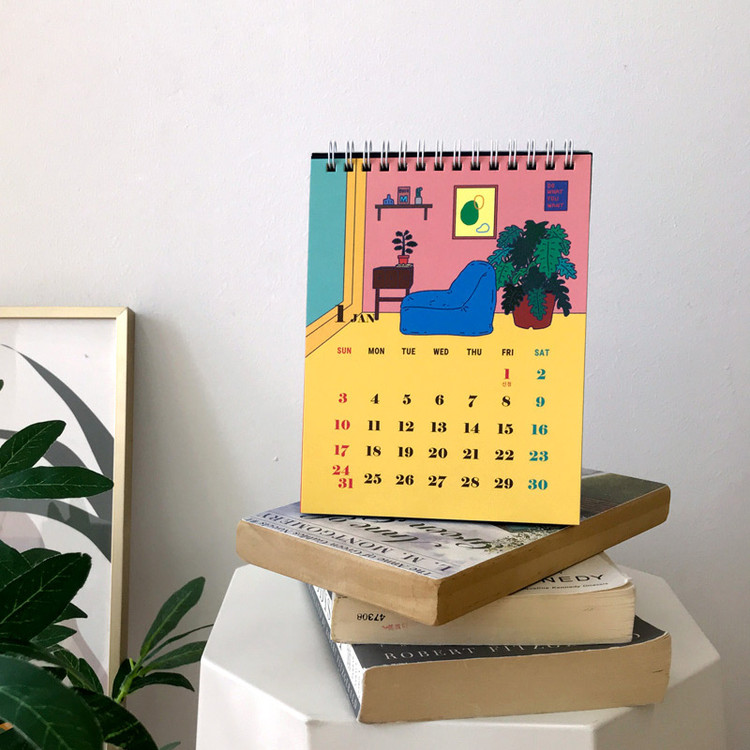 Design Comma-B 2021 Retro monthly desk calendar