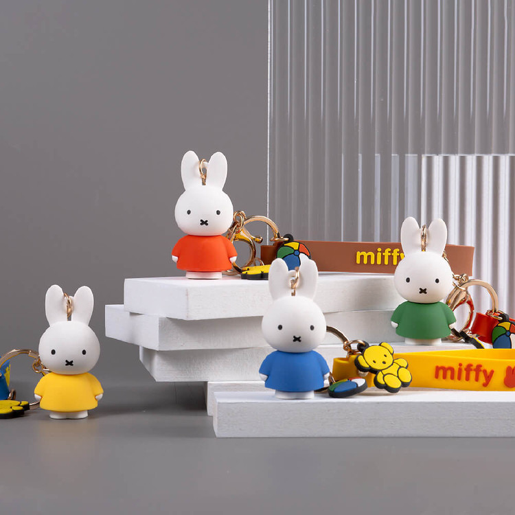 Miffy Standing keychain