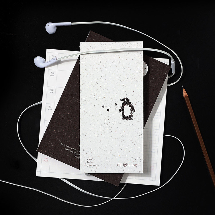 Wanna This 2027 Delight Log Slim Dated Weekly Diary