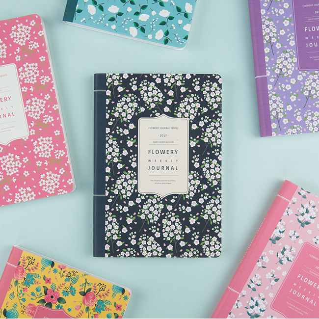 2017 Flower pattern weekly dated journal